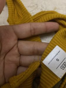 Mustard Pretty Top💛
