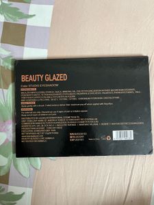 Colour Studio Eyeshadow Pallet