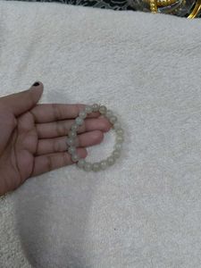 Bracelet beaded grey