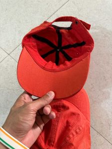 Caps