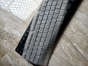 IVoomi Keyboard And Mouse With Cell, OTG Port