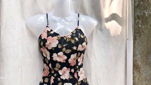 1541. Floral Print Bodysuit