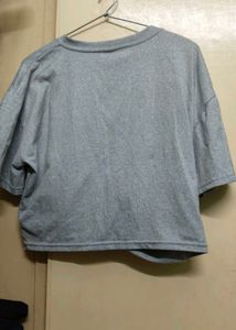 A Cute Crop Top For Gym