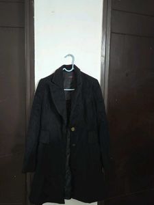 Elegant Black Coat bust 36