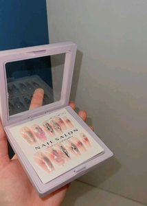 Press-On Nail Set