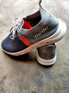 Men Shoes 9 No. With Box