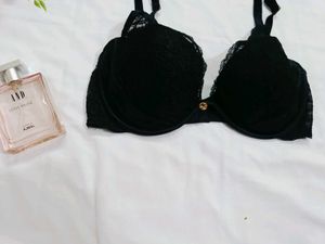 🇳🇿💫 Black Colour Heavy Paded Bra