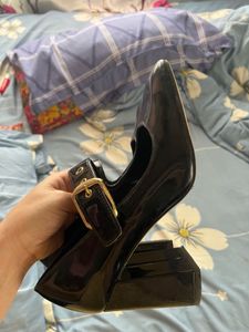 H&amp;M cute janes black