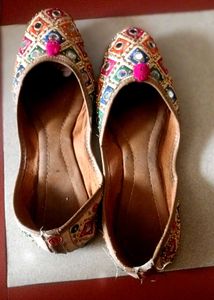Embroidered Ethnic Flats