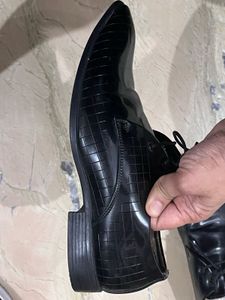 Black Shiny Shoes