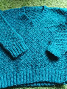 Unisex Knitted Sweater New