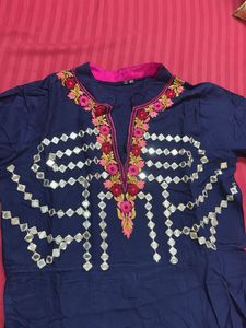 Elegant Blue Embroidered Kurta