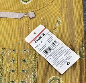 Branded Avaasa Top XL
