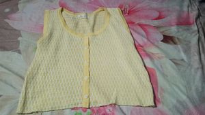 Cute Yellow Sleeveless Top