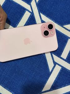 iPhone 15 - Pink