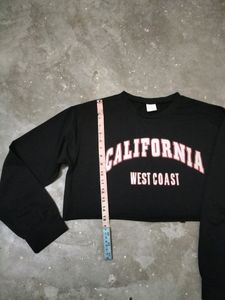 URBANIC Black Sweatshirt