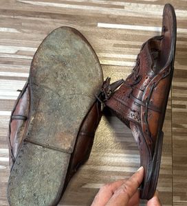 Leather Kolhapuri Chappals