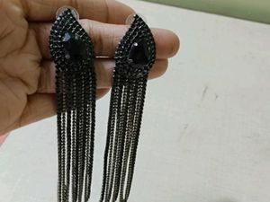 Black Stylish Earings