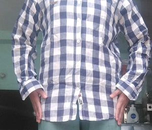 Men Checkered Spread Collar Casual Shirt
