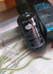 Makeup Remover + Makeupfixer
