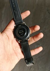 Smart Watch : Ambrane Wise Roam