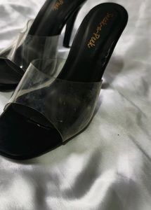 BLACK HEELS