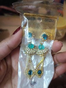 Blue Earing
