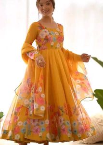 Kurti Trouser With Dupatta All Size Available