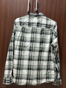 Zudio Men’s Green &amp; Black Plaid Flannel Shirt - Lo