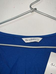Deep Neck Crop Top