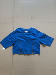 Street wear style crop top