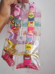 HAIR CLAWS GRAB ANY 1 PACKET AT JUST 259 RS