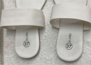 White Pearl Flats For Women’s 🤍