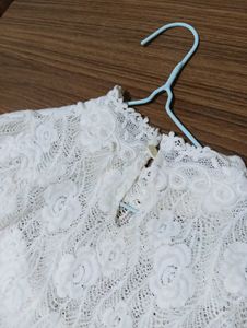 Elegant Stretchable Lace Top