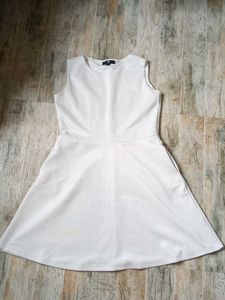 Fig White Sleeveless Dress