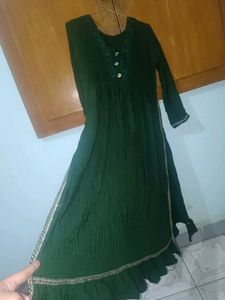 Nyra Cut Kurti Pant 1 Kurta Free