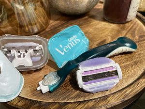 Gillette Venus Razor + 2 Refills
