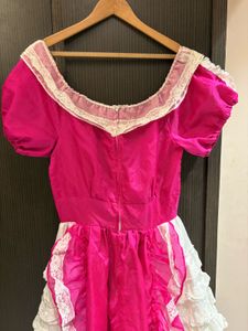 Beautiful Lace Trim Vintage Dress