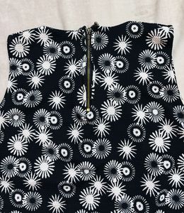 Floral Sleeveless Keyhole Top