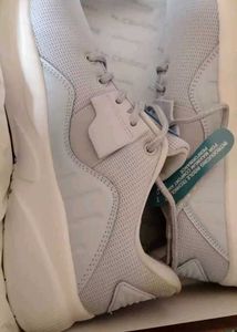 Shoe
