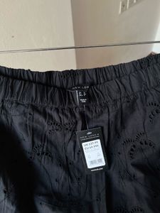 NEW LOOK Schiffli Black Maxi Skirt