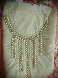 Embroidery neck piece