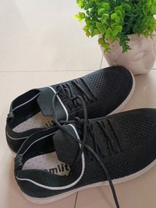 Casual /Walking Shoes