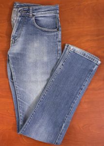 2 Blue jeans