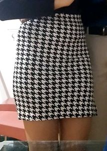 Houndstooth Mini Skirt