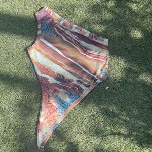 Abstract Design, One shoulder Croptop for Women!