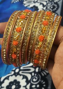 Beautiful Bangle Set With Free Saree Pin