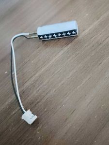 3.7 volts rechargeable battery small