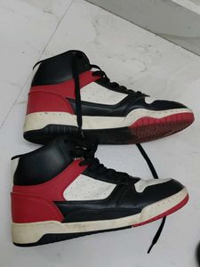Red Tape Sneakers