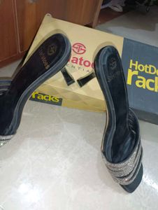 Stelatoes Heels With Stone Work